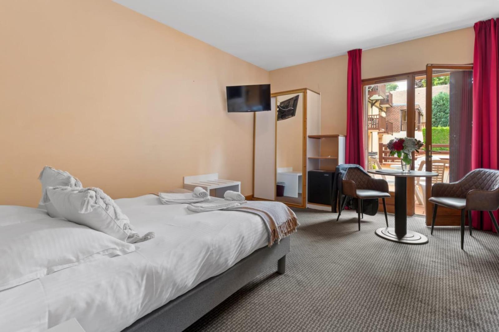 Hotel Le Romantica Pennedepie Zewnętrze zdjęcie